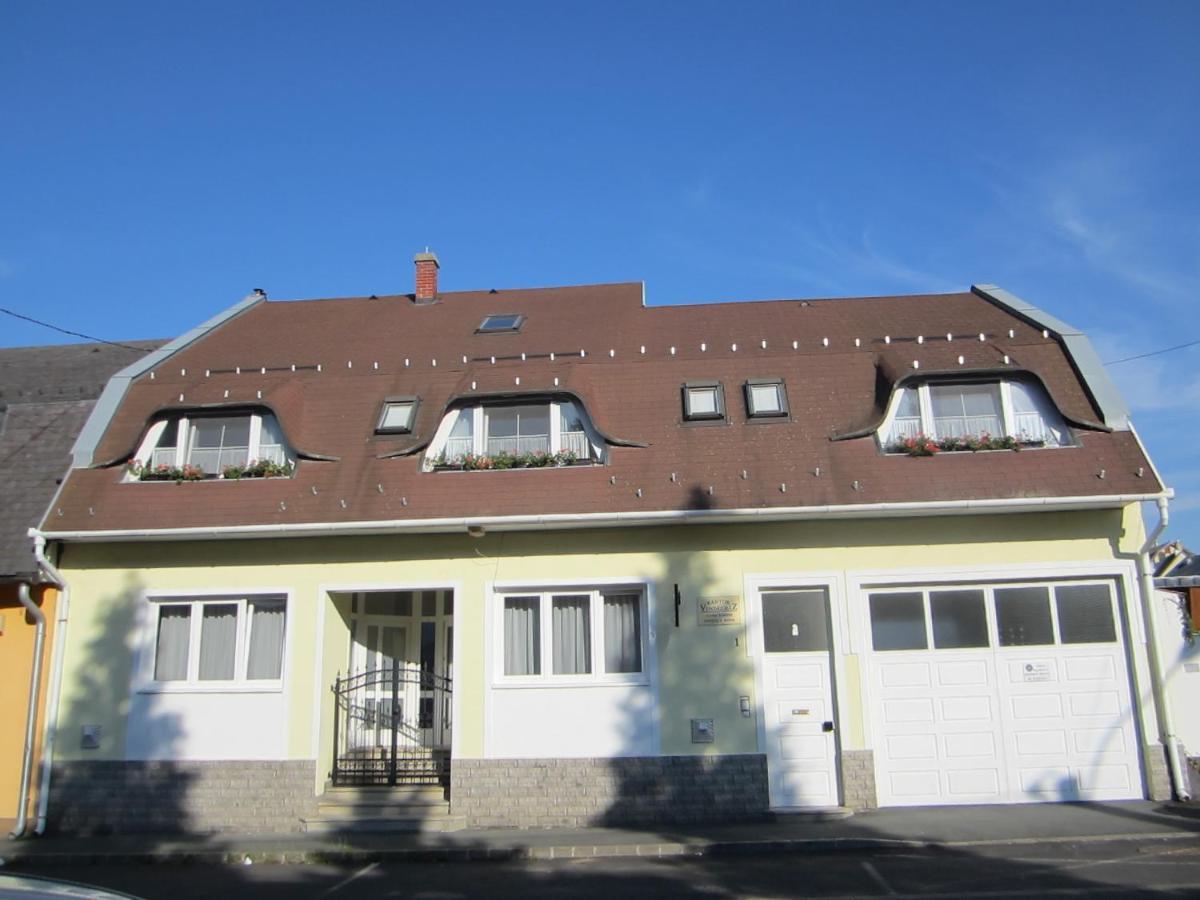 Kántor Vendégház Zalaegerszeg Exterior foto